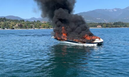 Guardia Costiera, incendio su un motoscafo al Golfo della Romantica