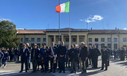 Villafranca. Un grande corteo per celebrare il 4 Novembre, Giorno dell’Unità Nazionale e delle Forze Armate.