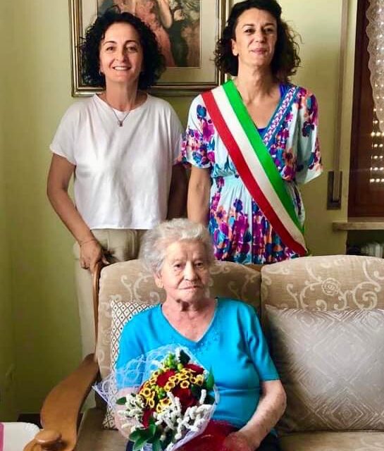 Povegliano, la festa per i 102 anni di Vittorina Rinco, “l’asse de cope” che ha attraversato il secolo breve