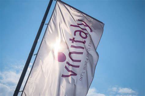 Vinitaly 2022: ecco le novità della fiera che torna in presenza dopo due anni