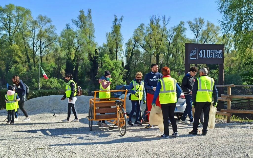 PLASTIC FREE ONLUS: ALTRI 250 KG DI RIFIUTI ABBANDONATI GRAZIE ANCHE GRUPPO “MINERBAIO AMICI DEL CAIO” DI MINERBE