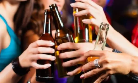 Cresce il consumo di alcol. Minori, giovani, donne e anziani i più colpiti nel 2022