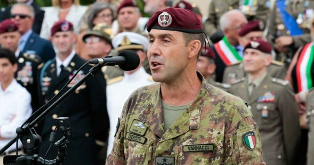 Ha chiesto “ponderazione e dialogo” per il generale Vannacci: sindacalista militare finisce sotto inchiesta