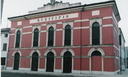 Erbè. Il consiglio comunale del futuro c’è già. I ragazzi hanno già preso posto in Municipio.