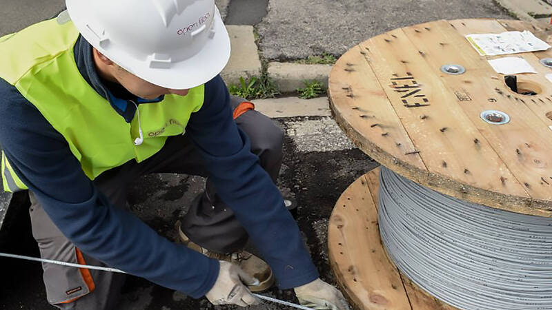 Posa della fibra ottica, senso unico alternato sulla “Morenica” fra Sommacampagna e Villafranca