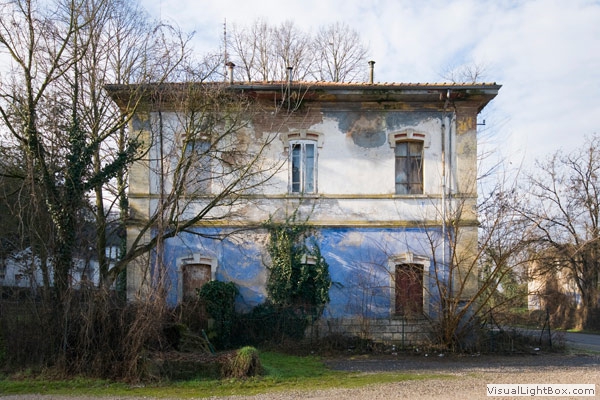 Valeggio, il Consiglio comunale revoca l’affidamento ai privati della stazione di Borghetto